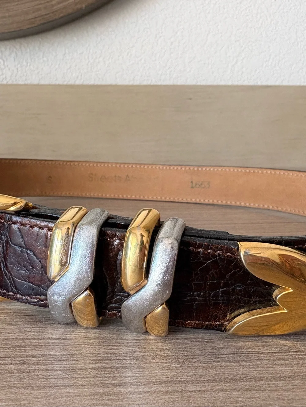 VTG Streets Ahead Brown Leather Croc Silver Gold Metal buckle Belt Size S